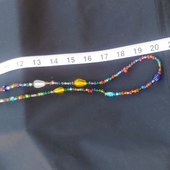 Women's beaded multicolored necklace. - Picture 6 of 7